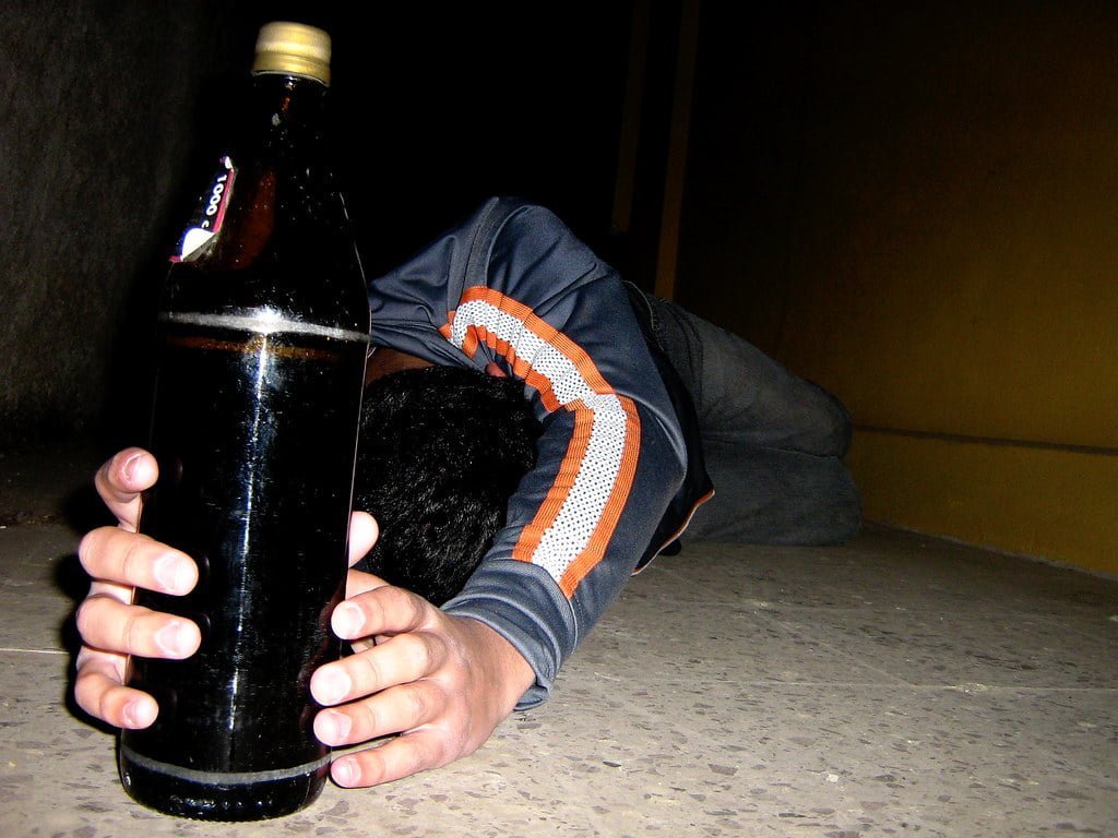 58b6c0c2 d7e7 4d51 8d6f 48532d1549dd cbd y alcoholismo